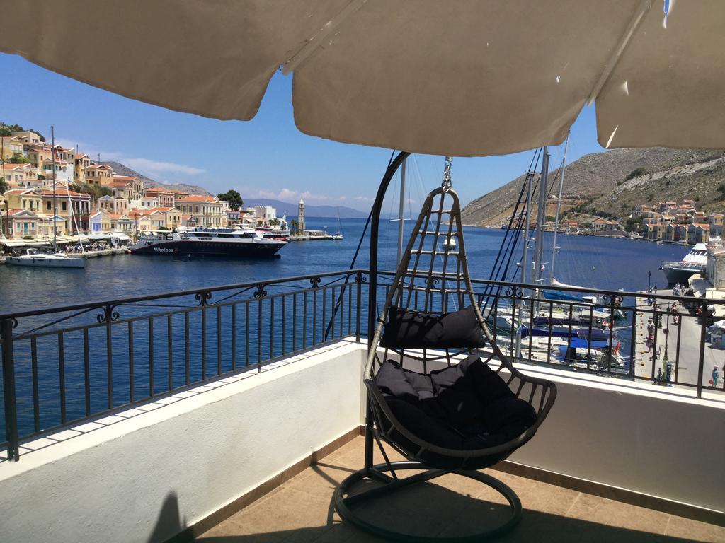 Captain'S Suites Symi Exterior foto